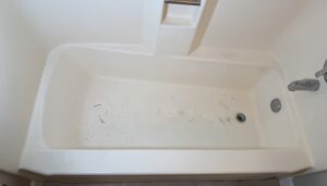 Bathtub Reglazing & Refinishing in Fullerton, CA