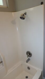 Bathtub Reglazing & Refinishing in Fullerton, CA